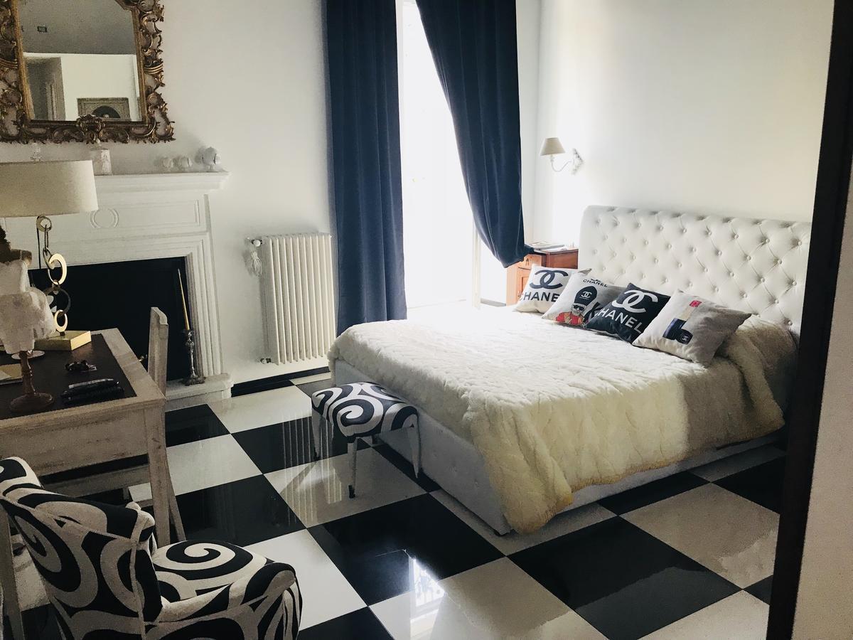 B&B Dell'Orologio Акуавива-делле-Фонти Экстерьер фото